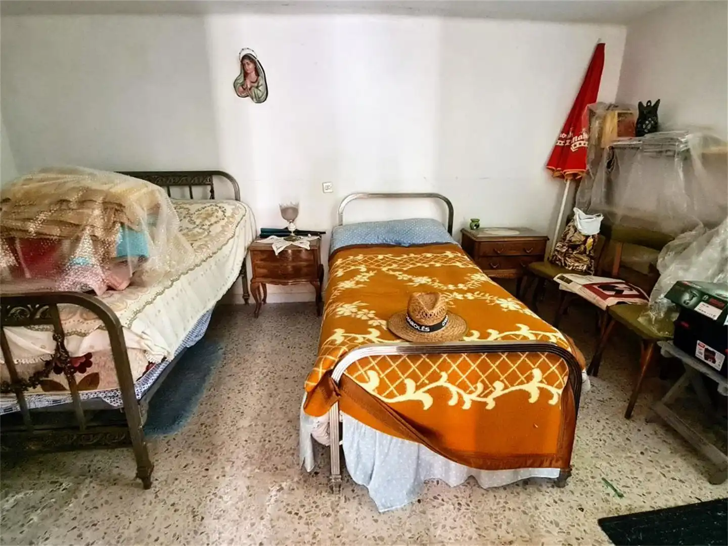 Casa adosada en venta en Calle Carretera, Santa María de los Caballeros Habitación de Casa adosada en venta en Santa María de los Caballeros con Jardín privado y Terraza