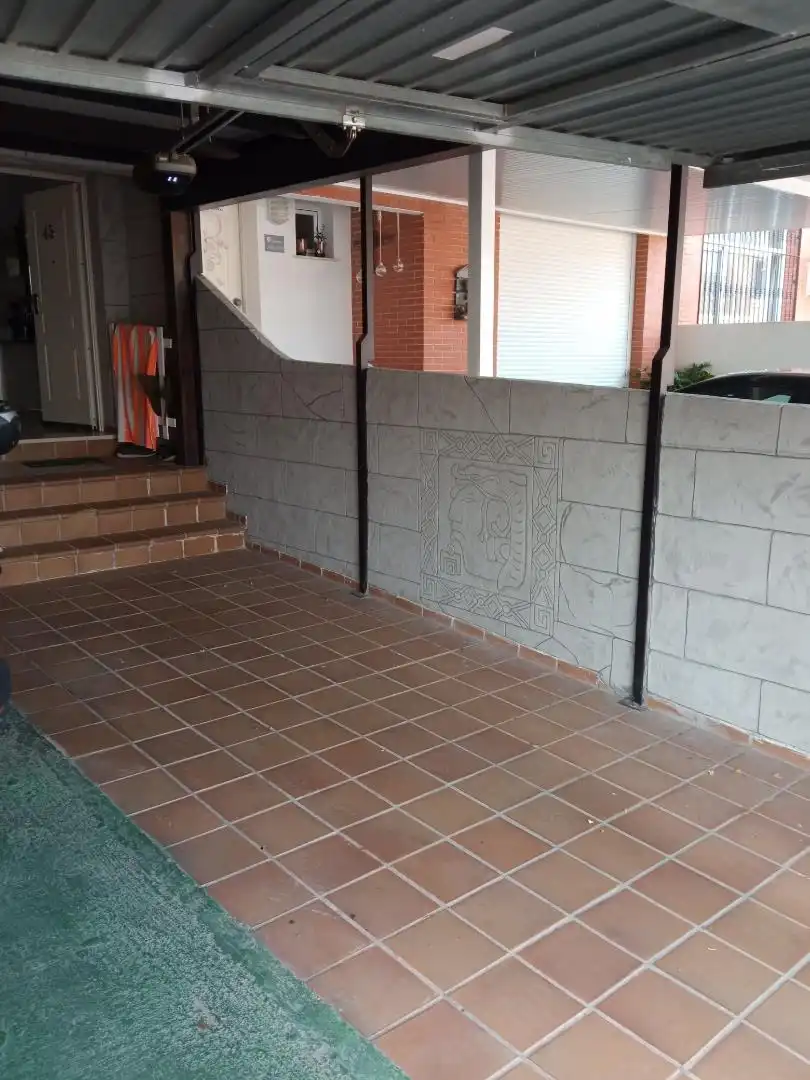 Casa adosada en venda en San Roque amb Aire condicionat, Calefacció i Terrassa