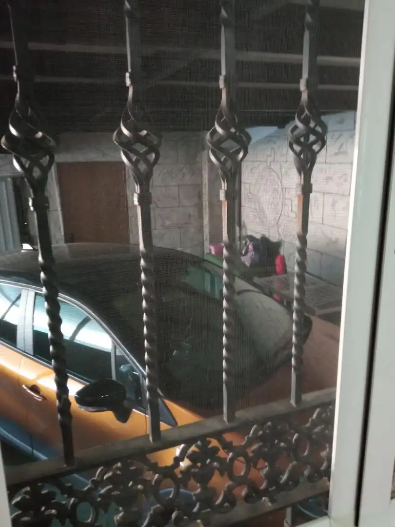 Aparcament de Casa adosada en venda en San Roque amb Aire condicionat, Calefacció i Terrassa
