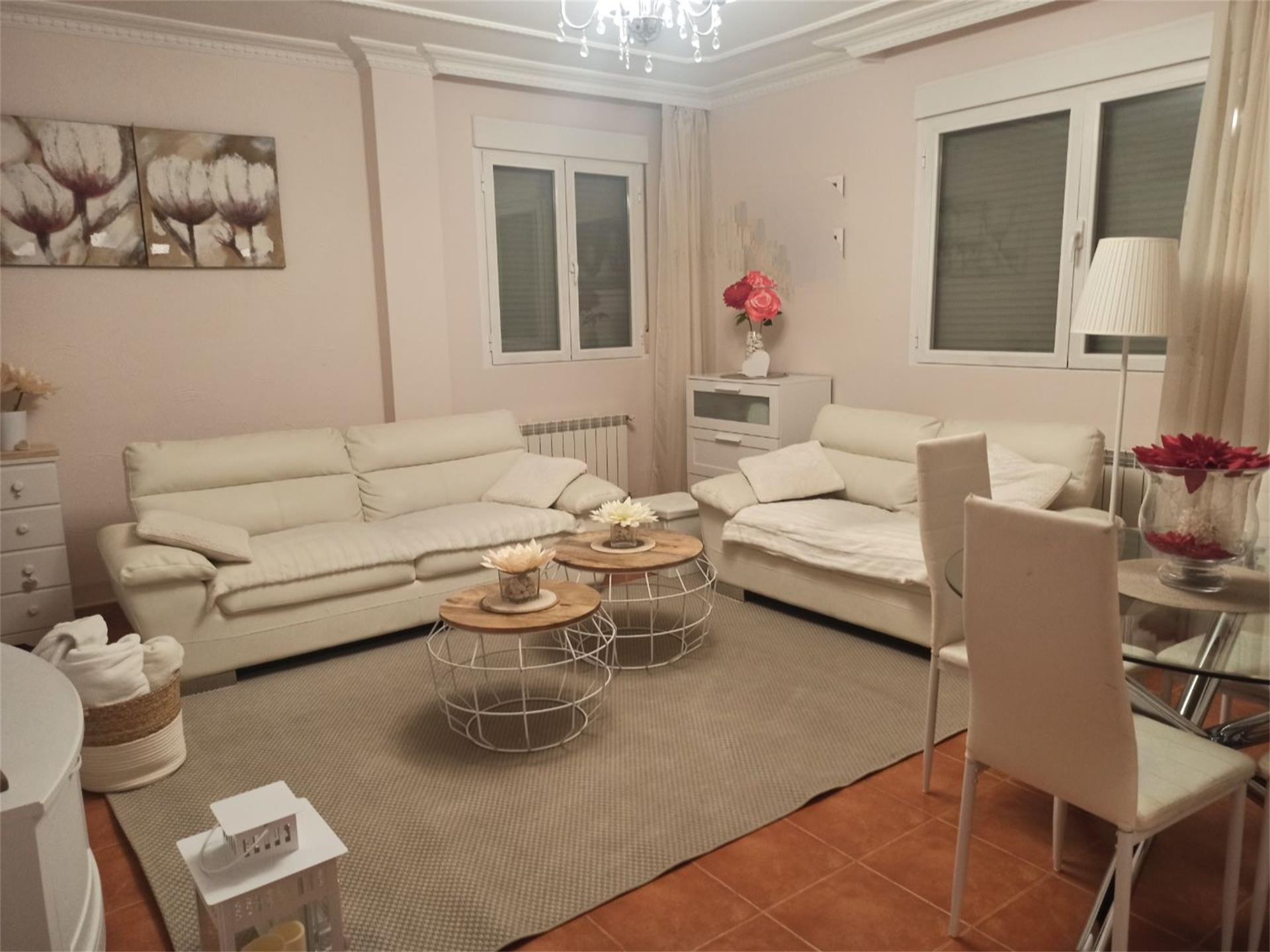 Casa adosada en venda a Calle Alférez, Nava del Rey