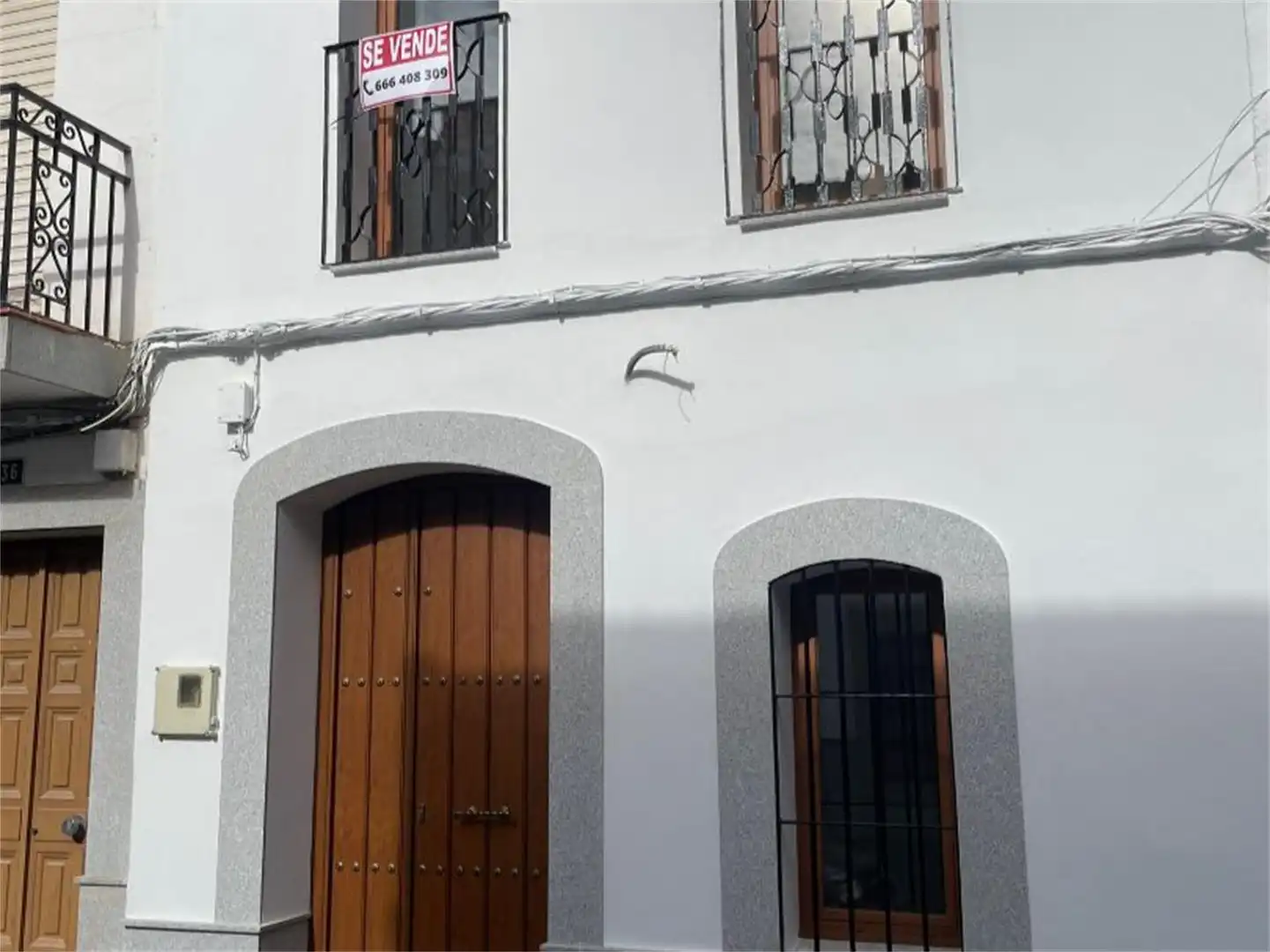 Vista exterior de Casa adosada en venda en El Viso