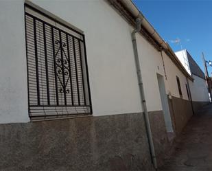 Vista exterior de Casa adosada en venda en Fresnedoso de Ibor