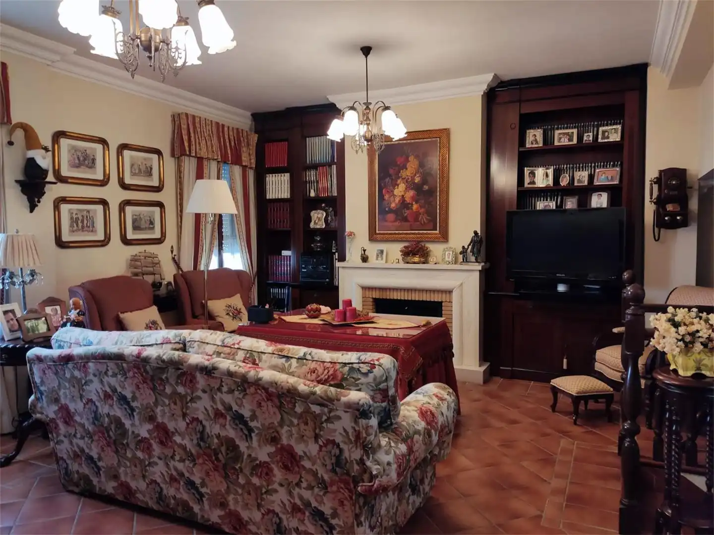 Living room of Detached homes for sale in Ronda  with Air Conditioner, Terrace and Balcony