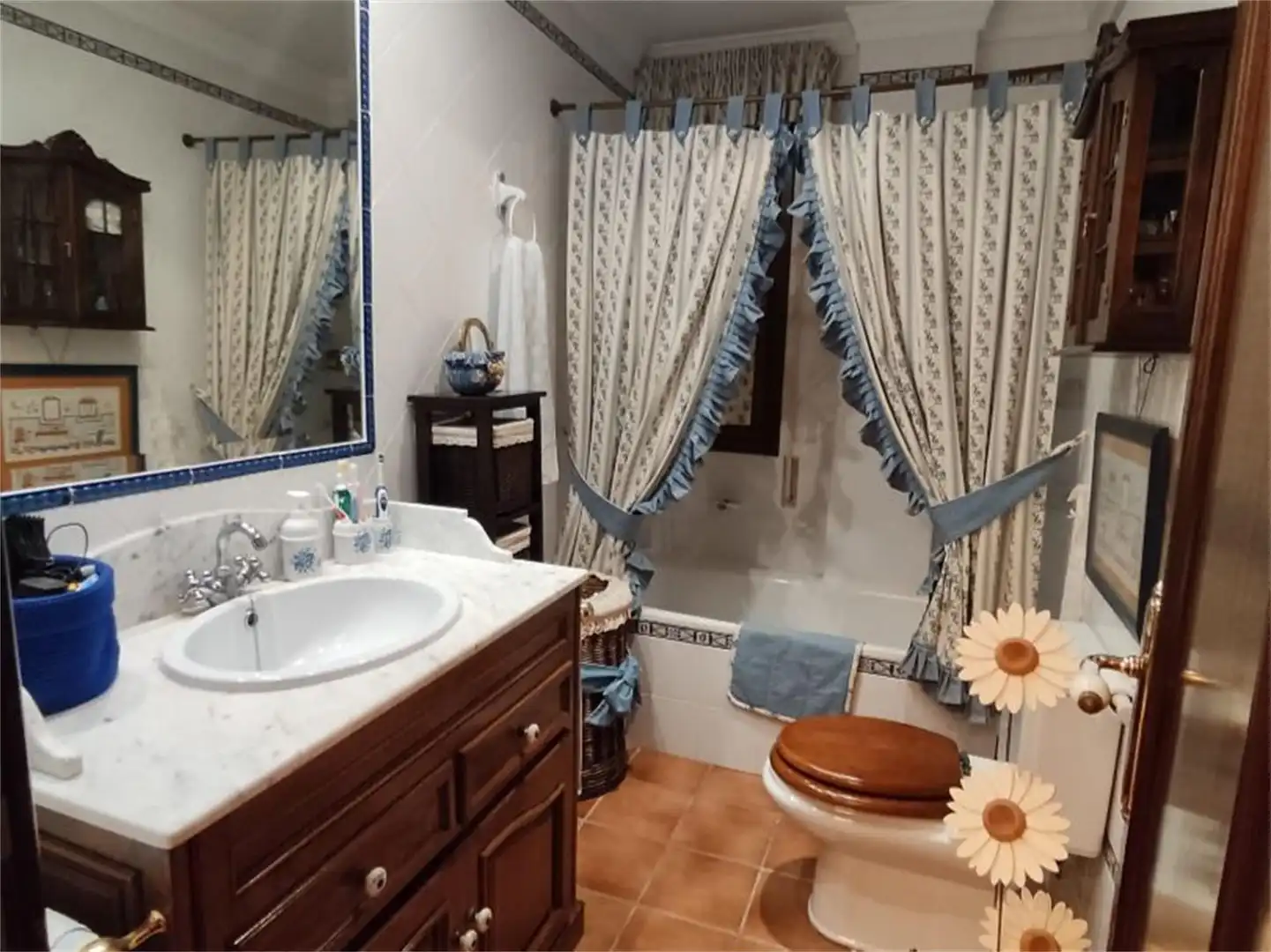 Bathroom of Detached homes for sale in Ronda  with Air Conditioner, Terrace and Balcony