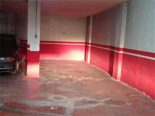 Garaje en Venta en Alameda de Cervantes en Sutullena