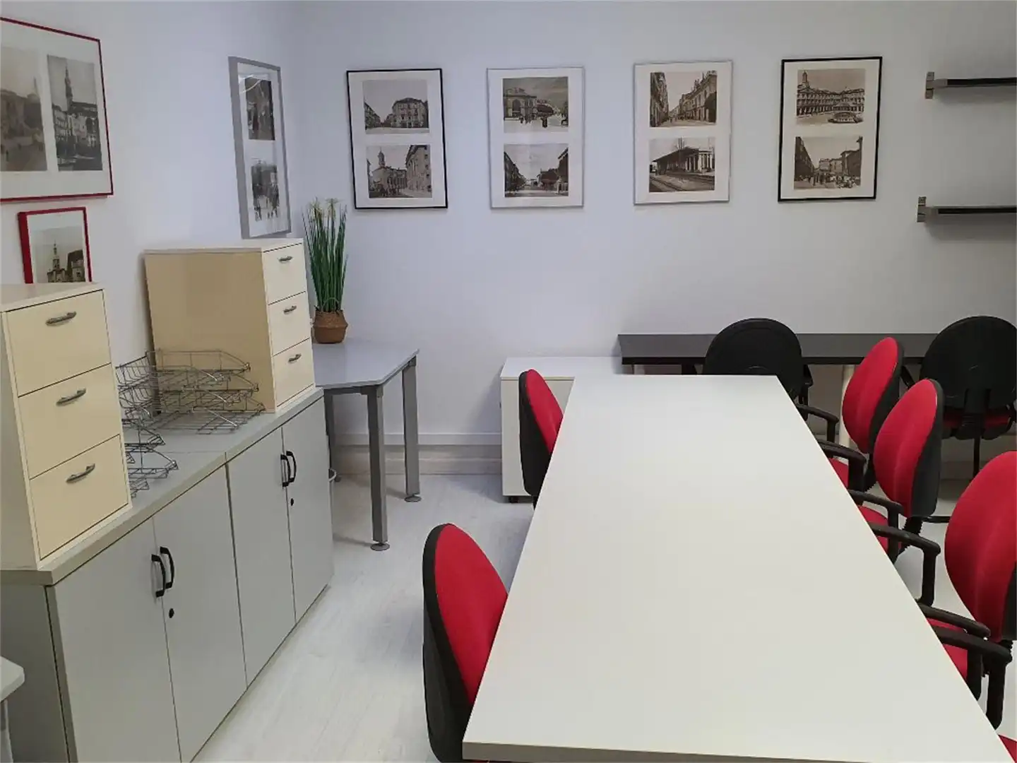 Oficina de lloguer a Avenida Nuestra Señora de Estíbaliz, 2, Judimendi Oficina de lloguer en Vitoria - Gasteiz