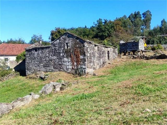 Terreno en Venta en Barrio Roca en Ponte Caldelas