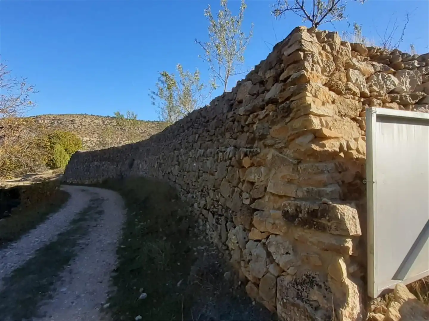 Vista exterior de Terreno en venta en Algar de Mesa