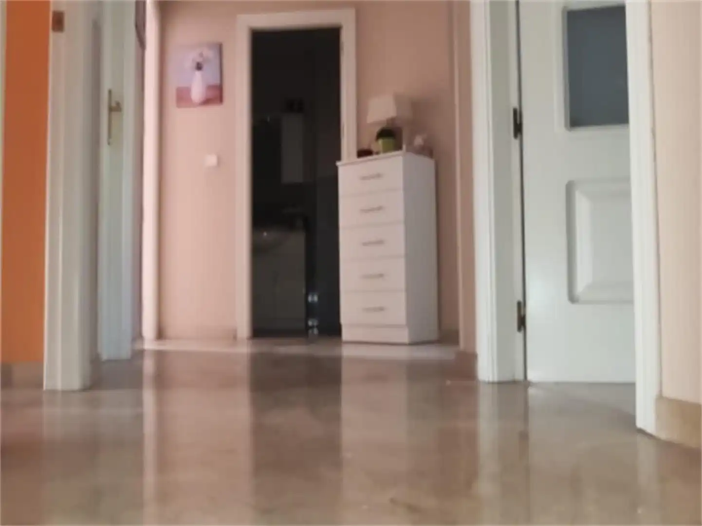 Piso en venta en Calle Garrote, Cabra Piso en venta en Cabra con Aire acondicionado, Calefacción y Piscina