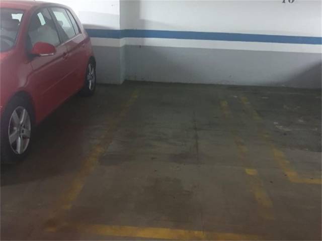 Garaje en Venta en Avenida del Brasil en Cuatro Caminos - Azca