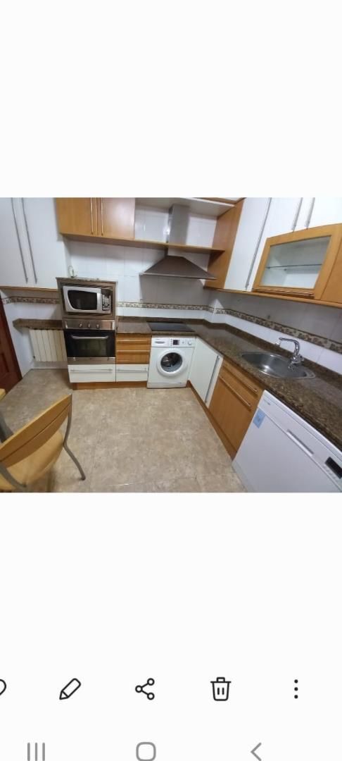 Kitchen of Flat for sale in Valverde de la Virgen  with Heating, Parquet flooring and Terrace