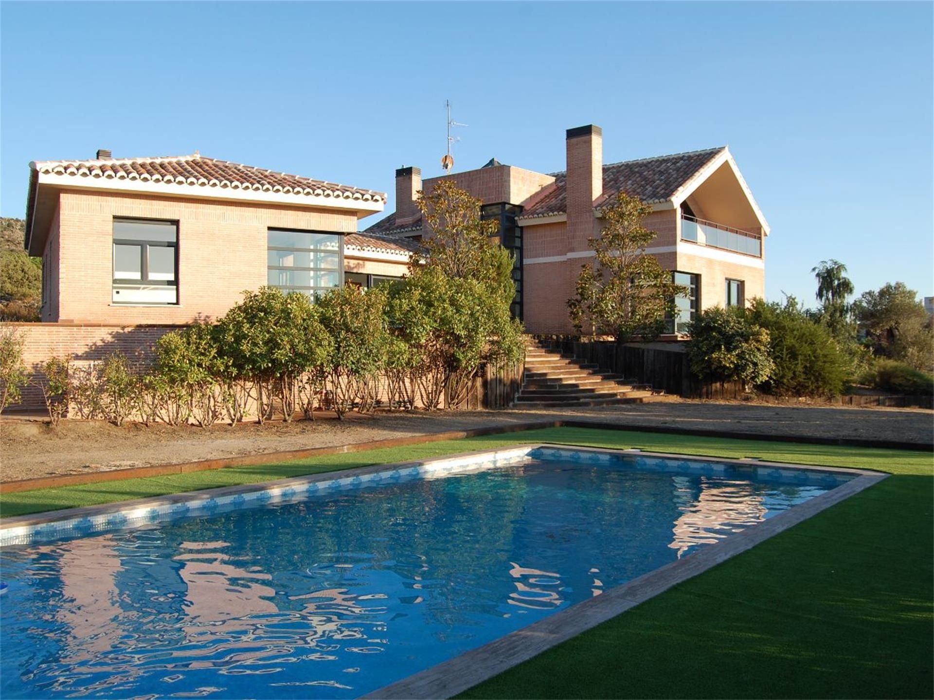 Piscina de Casa o xalet en venda en Collado Villalba amb Terrassa, Piscina i Balcó