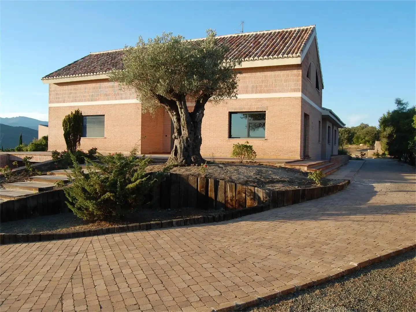 Casa o xalet en venda a Carrer Calle Arroyo del Osea, ., Fontenebro - Altavista Vista exterior de Casa o xalet en venda en Collado Villalba amb Terrassa, Piscina i Balcó