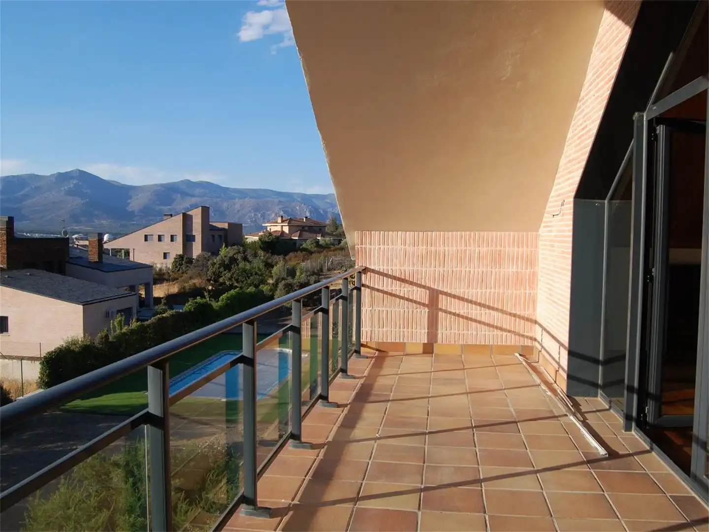 Casa o xalet en venda a Carrer Calle Arroyo del Osea, ., Fontenebro - Altavista Terrassa de Casa o xalet en venda en Collado Villalba amb Terrassa, Piscina i Balcó