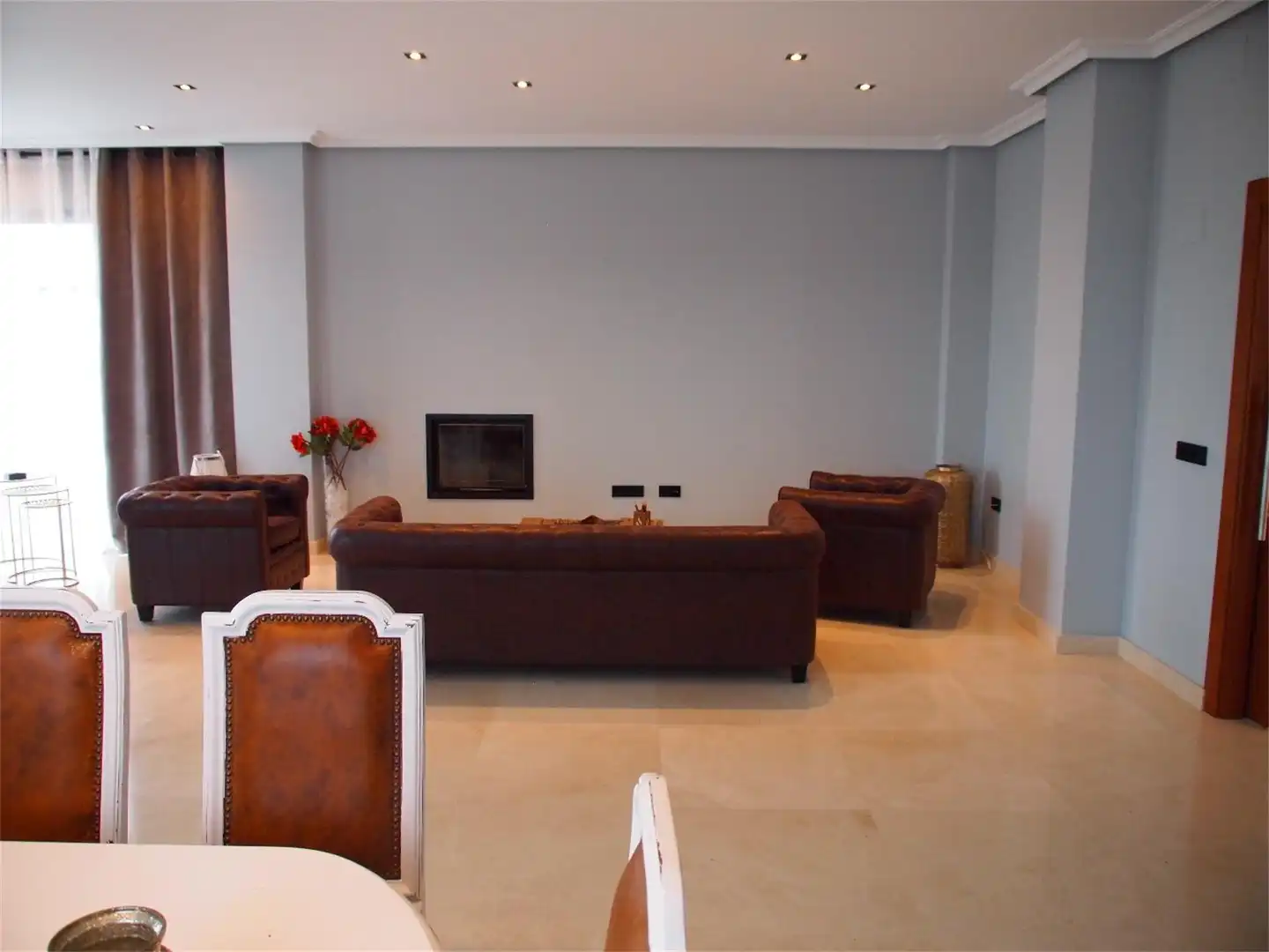 Casa o xalet en venda a Carrer Calle Arroyo del Osea, ., Fontenebro - Altavista Sala d'estar de Casa o xalet en venda en Collado Villalba amb Terrassa, Piscina i Balcó