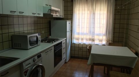 Foto 3 de Piso en venta en Avenida de la Constitución, Sahagún, León