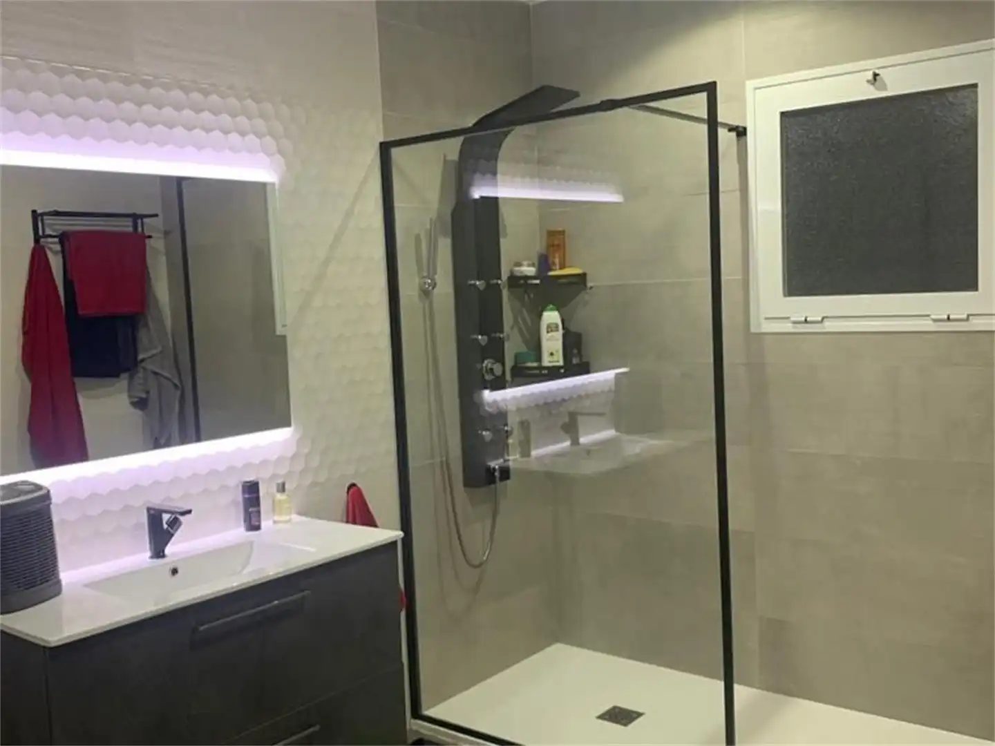 Bany de Casa o xalet en venda en Villanueva de la Reina amb Aire condicionat, Terrassa i Traster