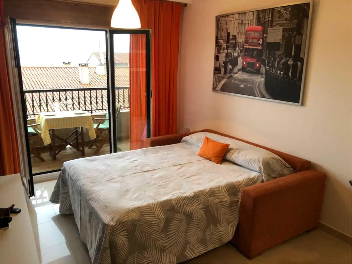 Habitación de Piso en venta en Sanxenxo con Calefacción, Parquet y Terraza