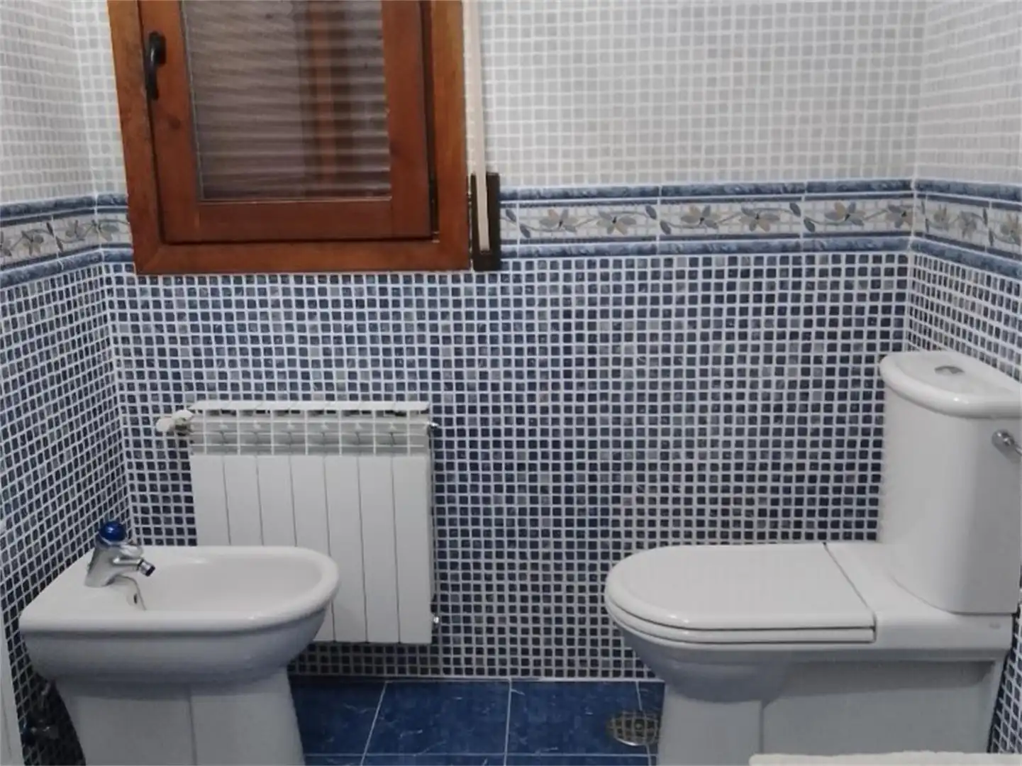 Bany de Casa o xalet en venda en Chinchón amb Calefacció, Parquet i Terrassa