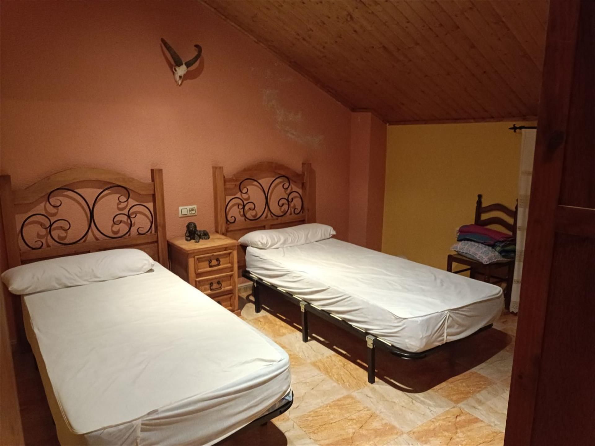 Bedroom of Single-family semi-detached to rent in Santiago-Pontones  with Private garden and Furnished