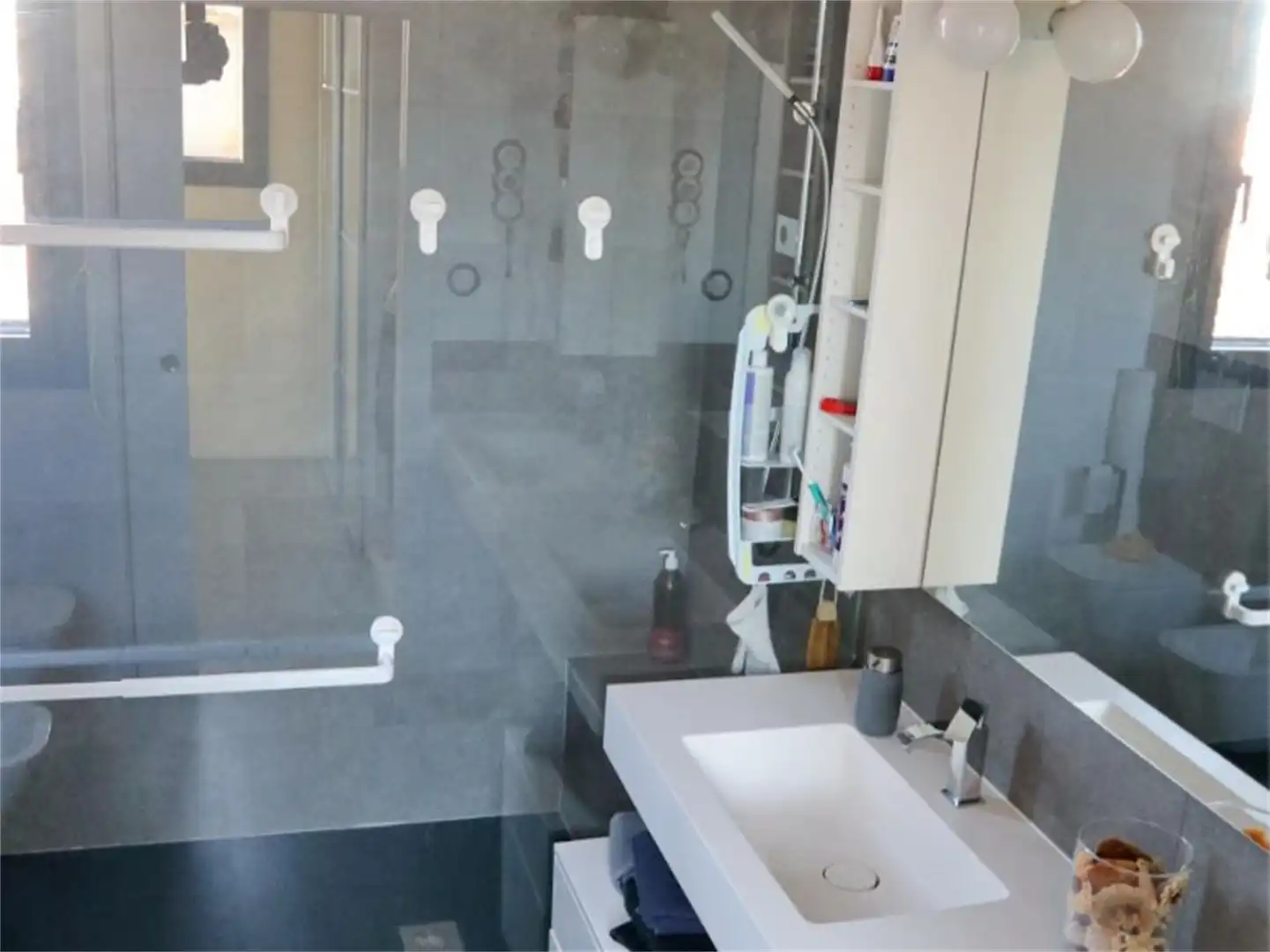 Piso en venta en Carrer Santa Cristina, L'Armentera Baño de Piso en venta en L'Armentera con Aire acondicionado, Calefacción y Jardín privado