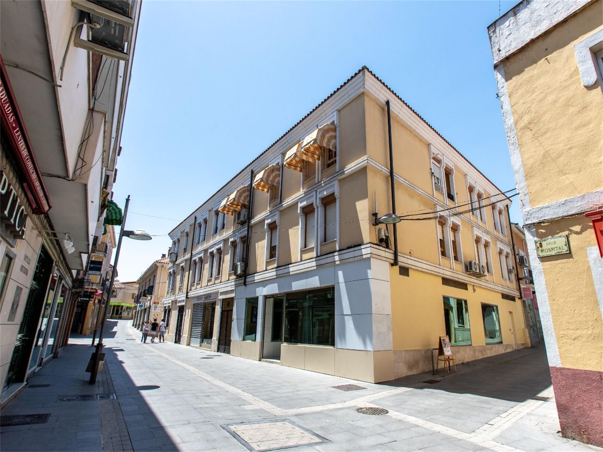 Exterior view of Premises for sale in Pinto