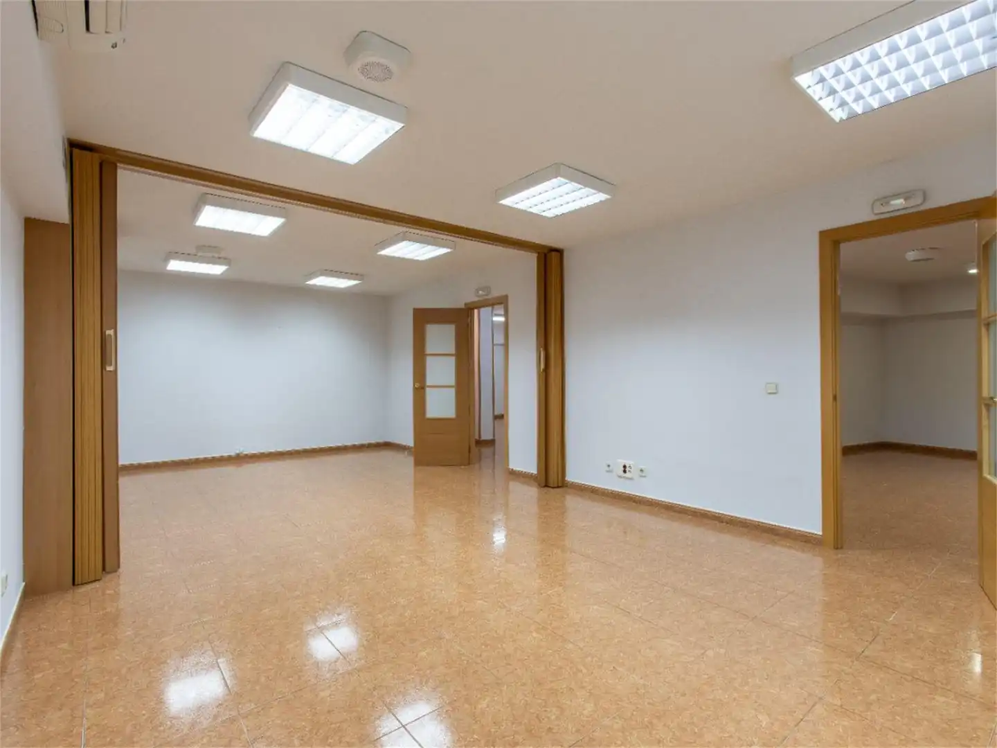 Commercial properties for sale in Calle Hospital, Zona Centro - Ayuntamiento Commercial properties for sale in Pinto