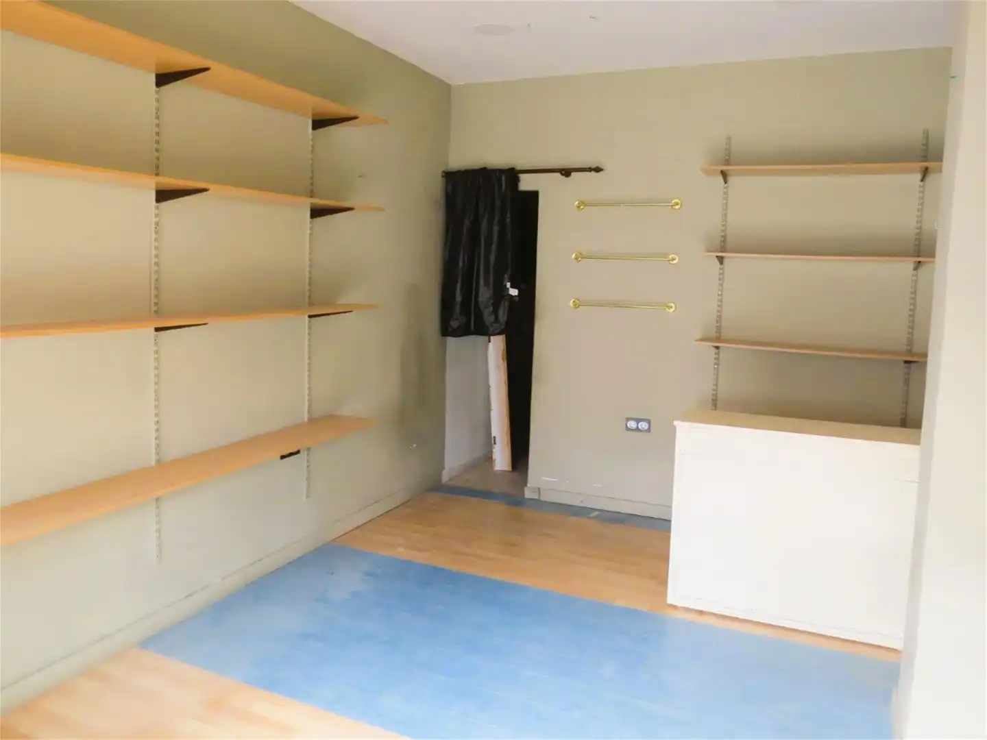 Local en venta en Calle Pío XII, Gines Local en venta en Gines con Aire acondicionado y Calefacción