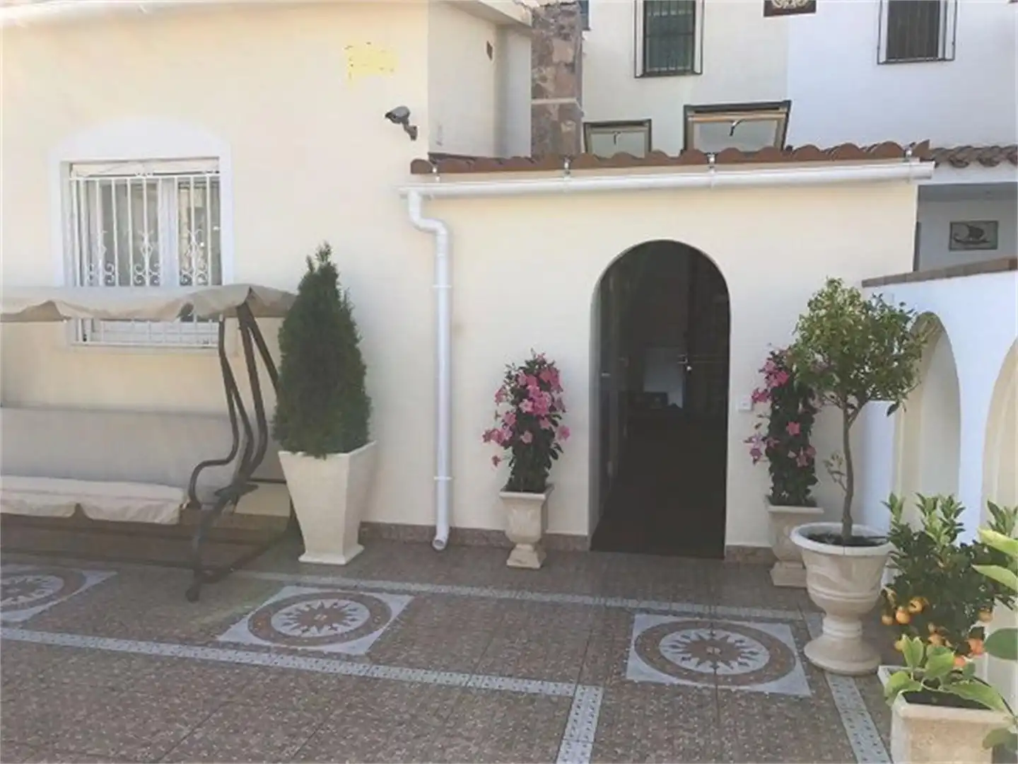 Casa o chalet en venta en Cap Ras - Creus - Falconera Casa o chalet en venta en Empuriabrava con Aire acondicionado, Calefacción y Jardín privado