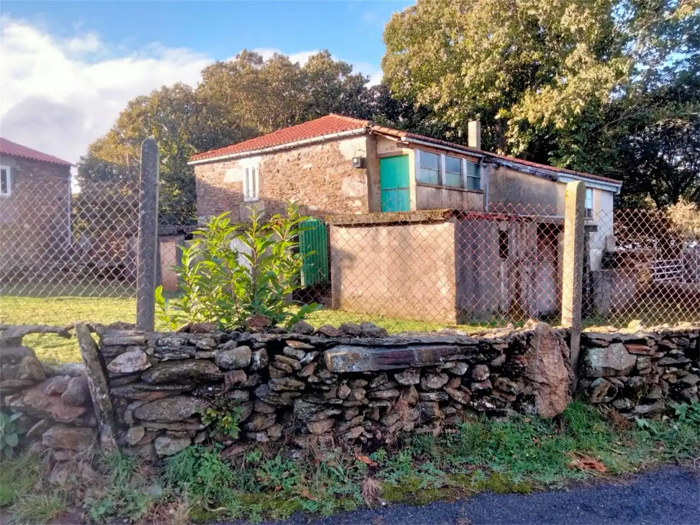 Vista exterior de Casa o xalet en venda en Montederramo amb Jardí privat i Terrassa
