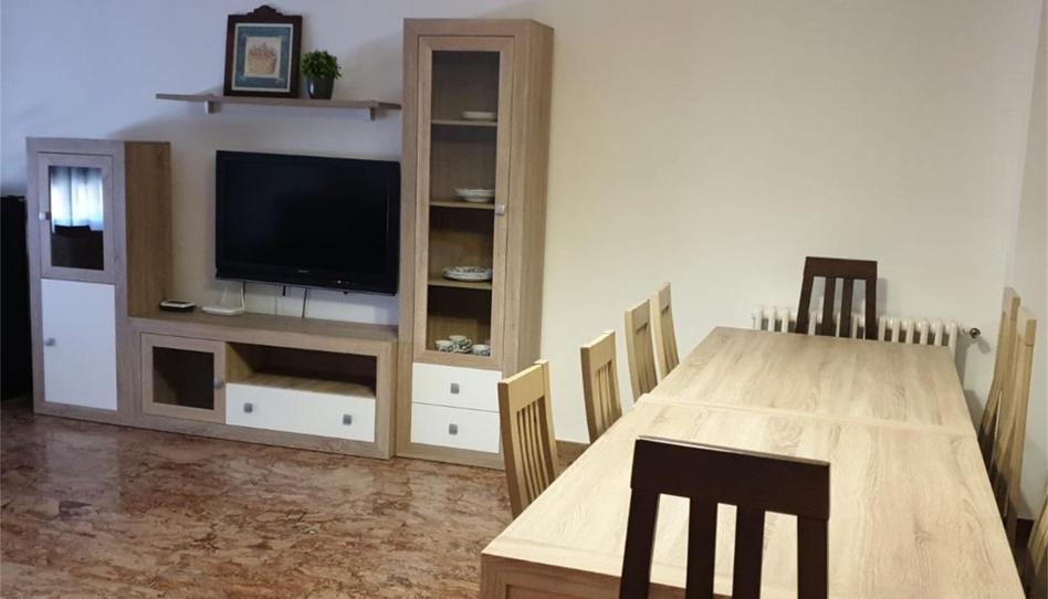 Flat to rent in Calle Miguel Servet, Sena, Huesca - image 1 Photo 1 of Flat to rent in Calle Miguel Servet, Sena, Huesca