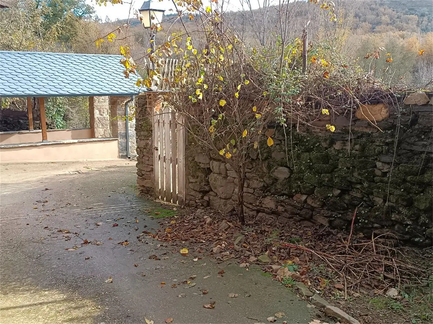 Houses for sale in Calle Era Arlanza, 18, Bembibre Garden of Houses for sale in Bembibre with Private garden and Balcony