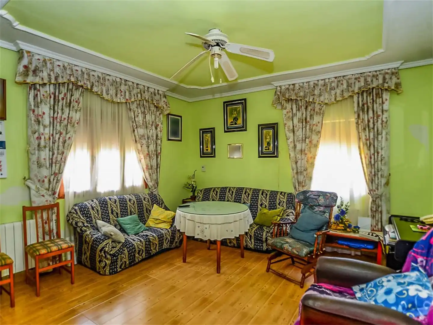 Sala de estar de Casa adosada en venta en Guijo de Galisteo