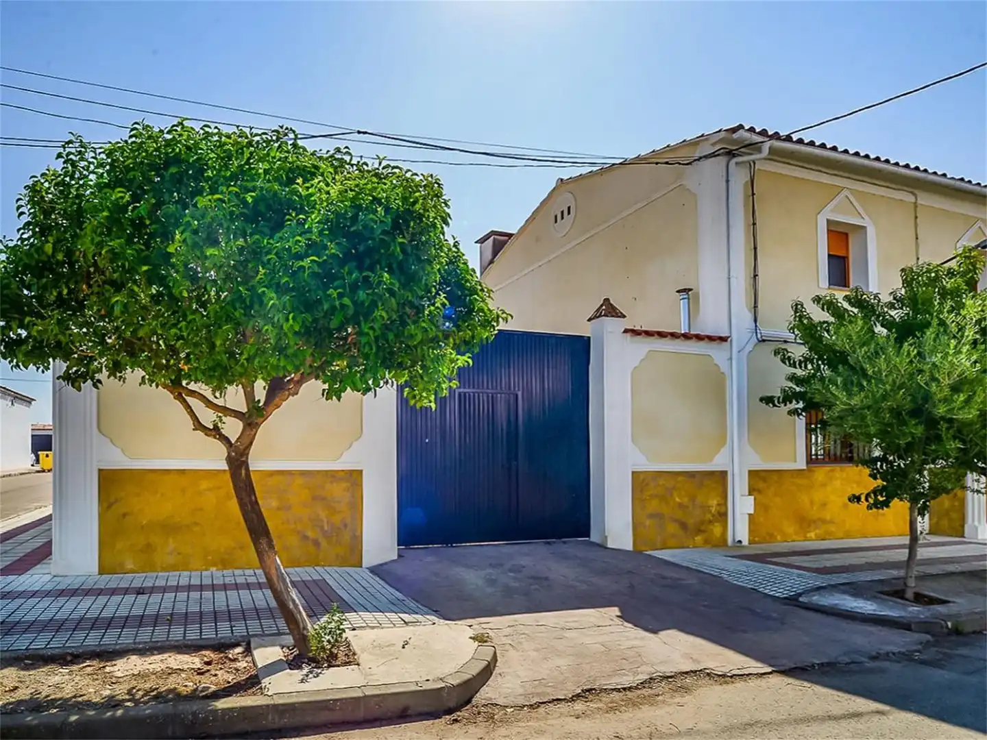 Vista exterior de Casa adosada en venta en Guijo de Galisteo