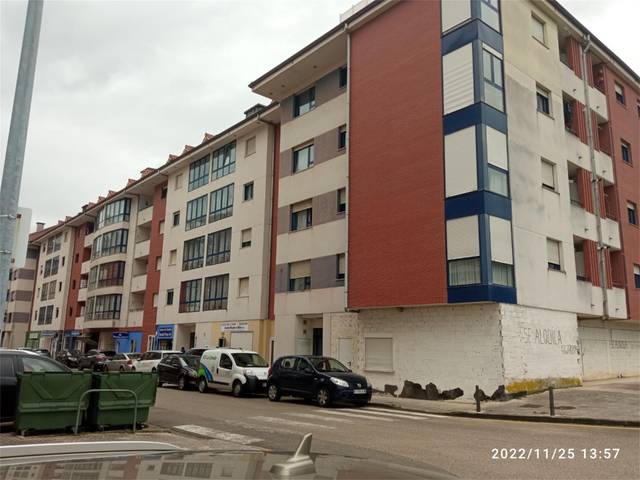 Garaje en Venta en Avenida Oviedo en Solares - Valdecilla
