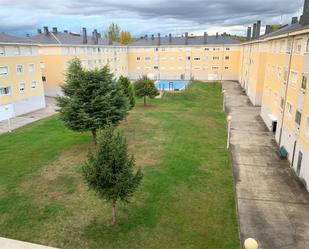 Exterior view of Flat for sale in Ponferrada  with Parquet flooring, Storage room and Swimming Pool