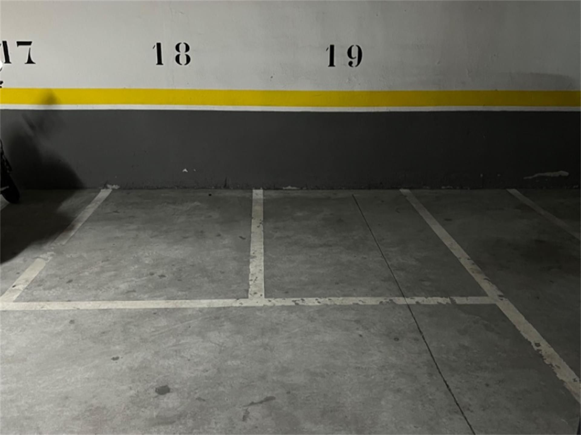 Parking of Garage to rent in  Madrid Capital
