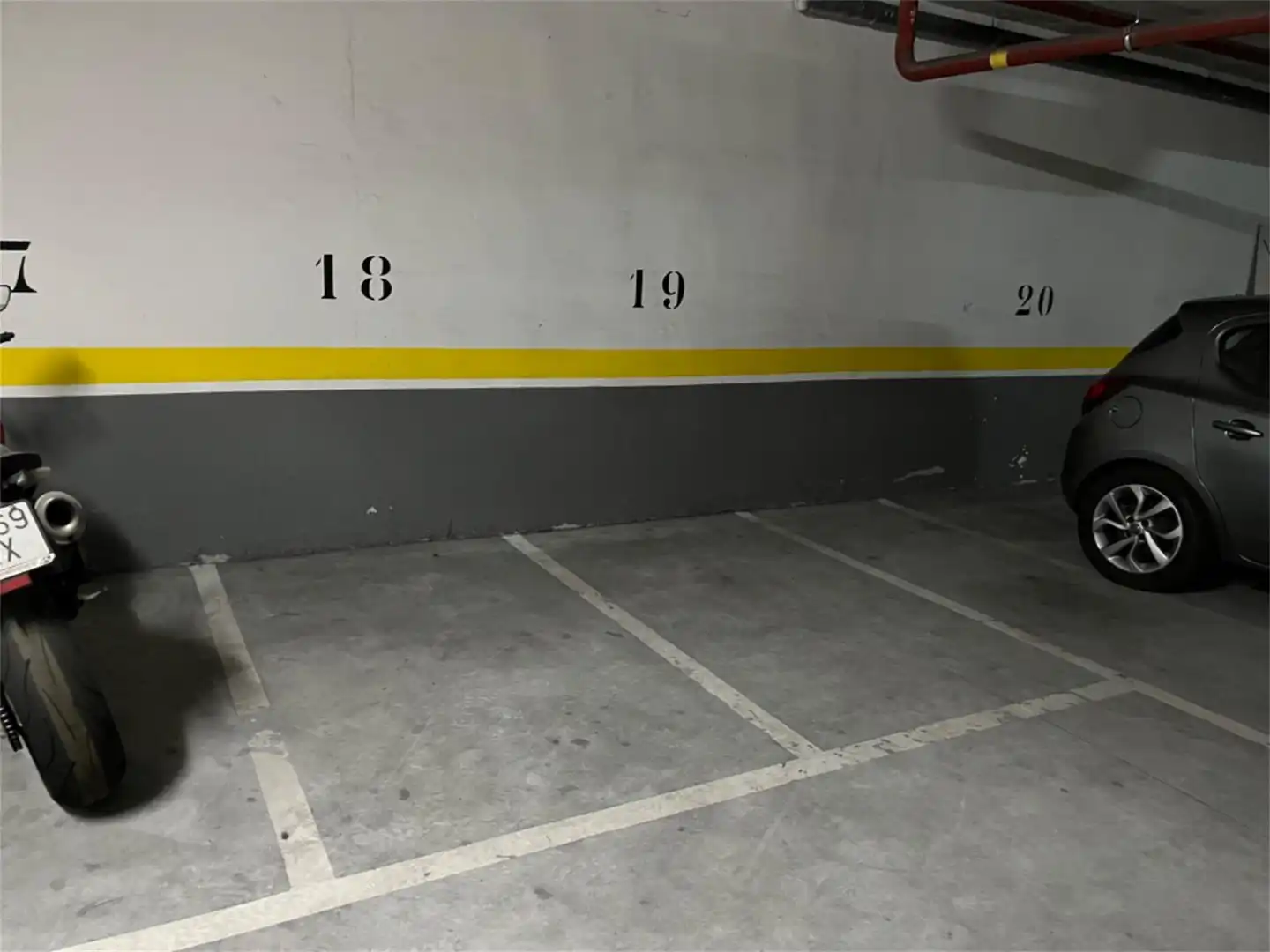 Parking of Garage for rent in Madrid