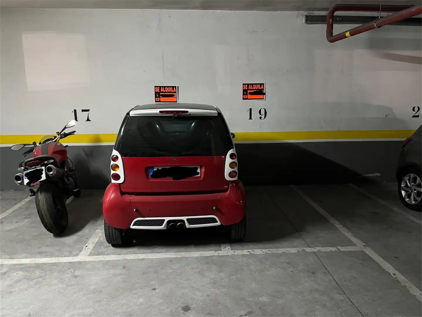 Parking of Garage for rent in Madrid