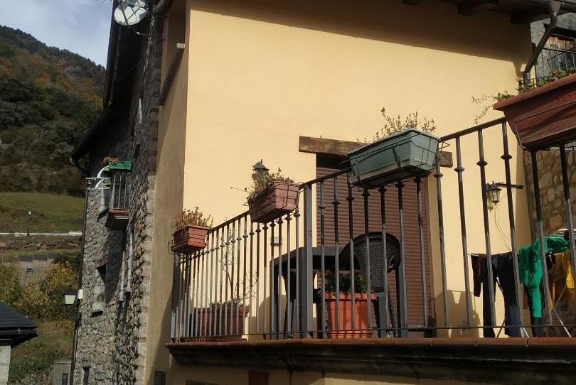 Foto 1 de Casa adosada en venda a Calle Mayor, San Juan de Plan, Huesca