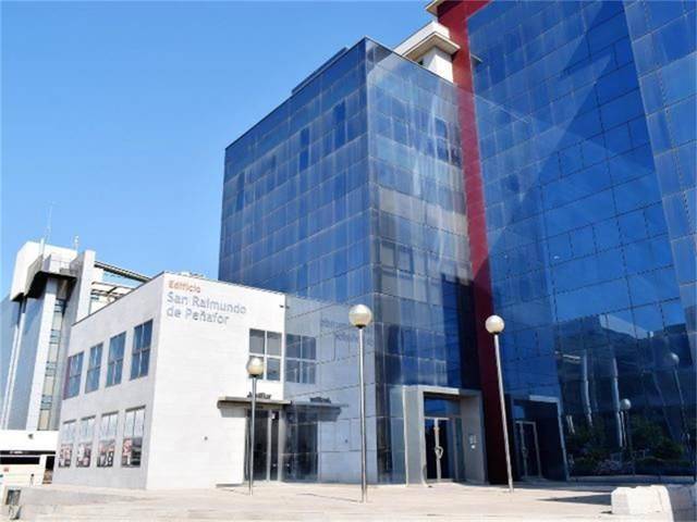 Oficina en Alquiler en Avenida de la Justicia en Los Dolores