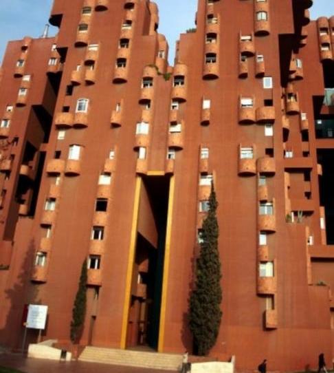 Flat to share in Carrer Narcís Monturiol, 23, Mas Lluí - Els Miralls, Barcelona - image 1 Photo 1 of Flat to share in Carrer Narcís Monturiol, 23, Mas Lluí - Els Miralls, Barcelona