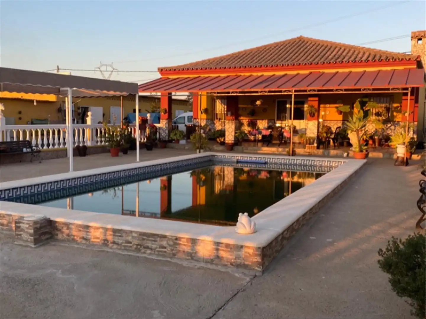 Schwimmbecken von Country house zum Verkauf in Coria del Río mit Klimaanlage, Heizung und Privatgarten