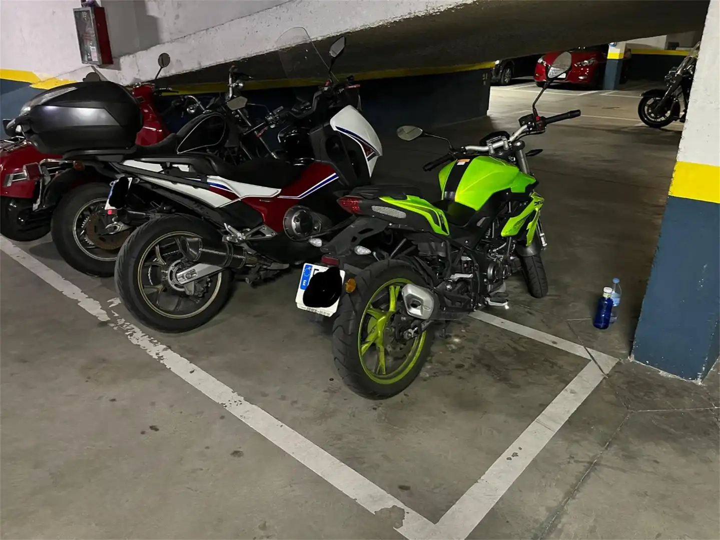 Garage for rent in Calle de Silvano, Canillas Parking of Garage for rent in Madrid