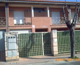 Single-family semi-detached to rent in Calle Pedro IV el del Puñal, Épila