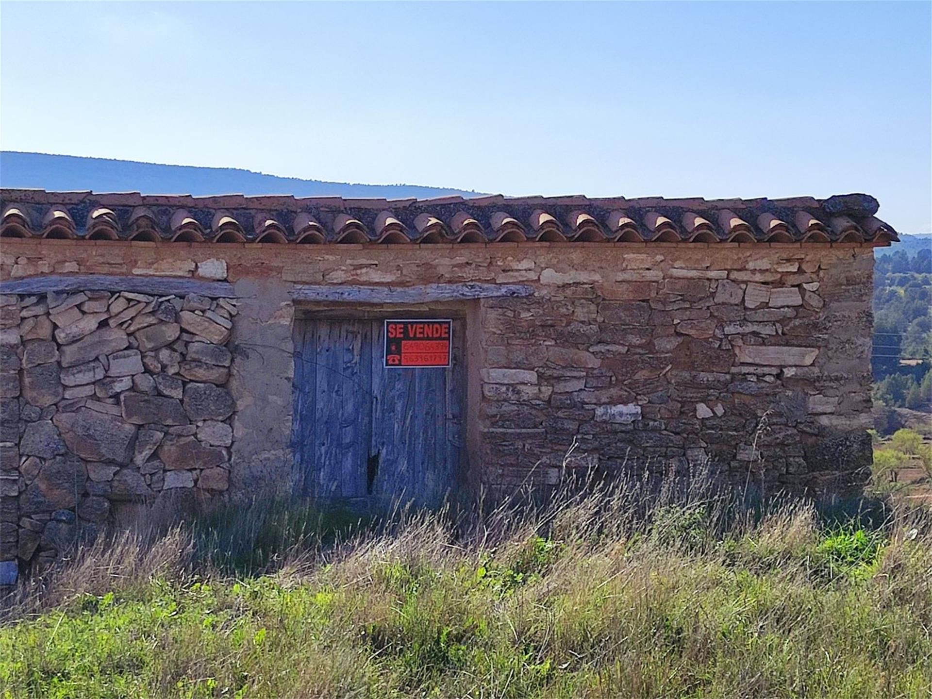 Exterior view of Box room for sale in Ademuz