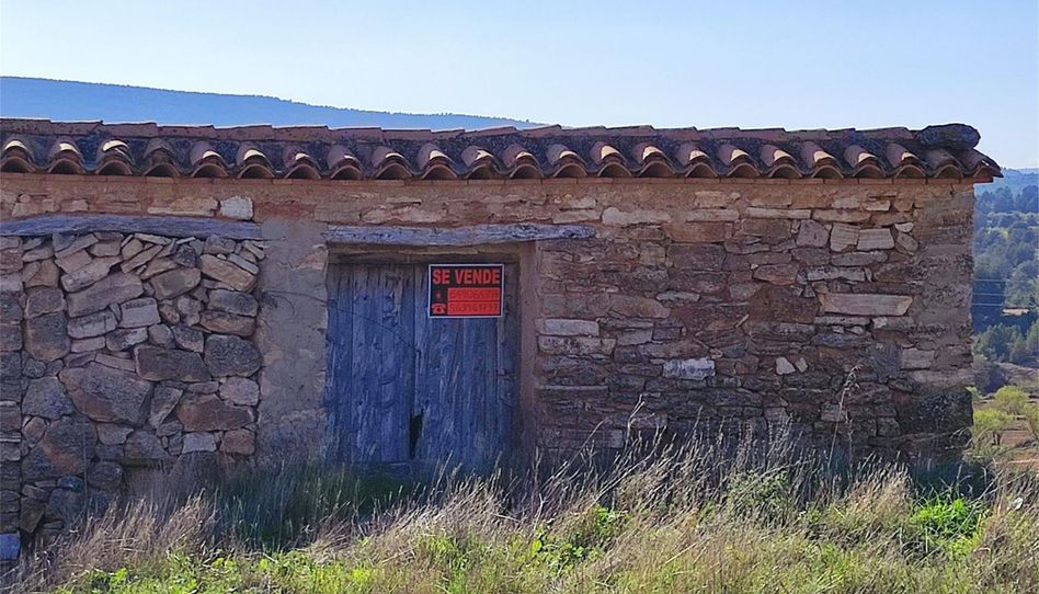 Trastero en venta en Mas del Olmo, Ademuz, Valencia - imagen 1 Foto 1 de Trastero en venta en Mas del Olmo, Ademuz, Valencia