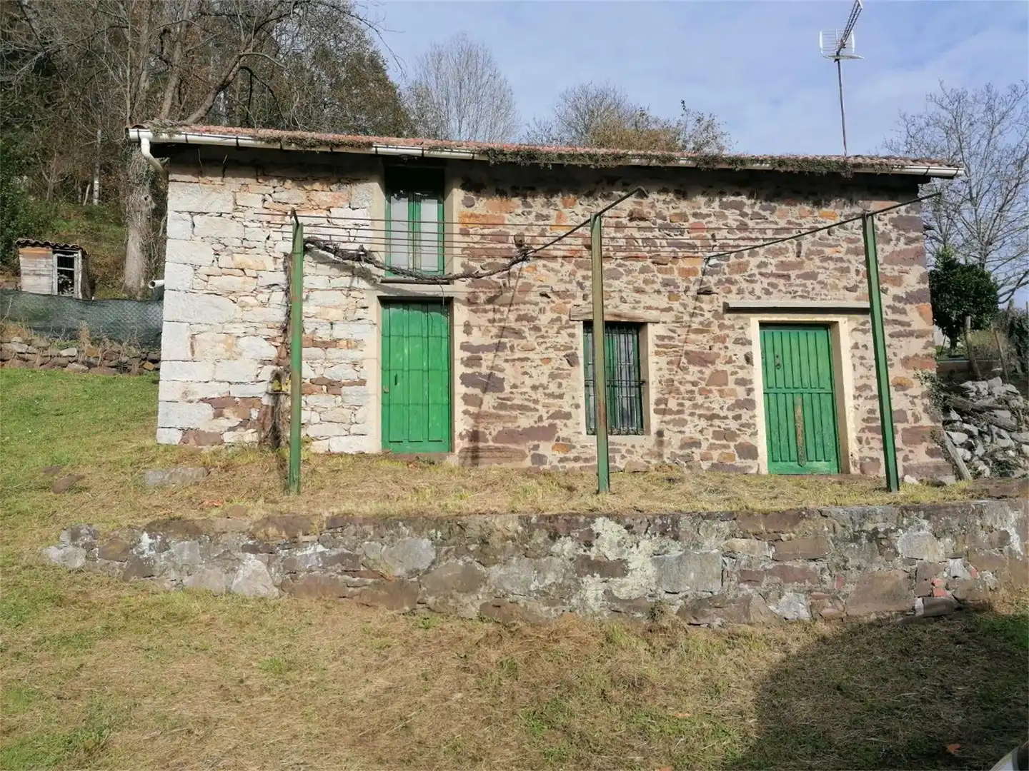 Finca rústica en venta en OV-1, San Claudio - Trubia - Las Caldas Vista exterior de Finca rústica en venta en Oviedo con Jardín privado, Parquet y Amueblado