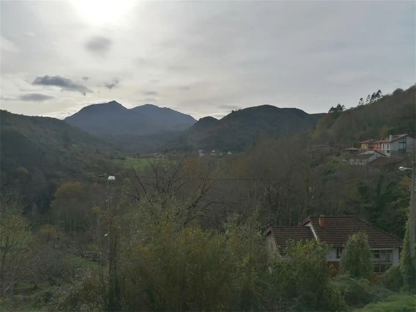 Finca rústica en venta en OV-1, San Claudio - Trubia - Las Caldas Finca rústica en venta en Oviedo con Jardín privado, Parquet y Amueblado