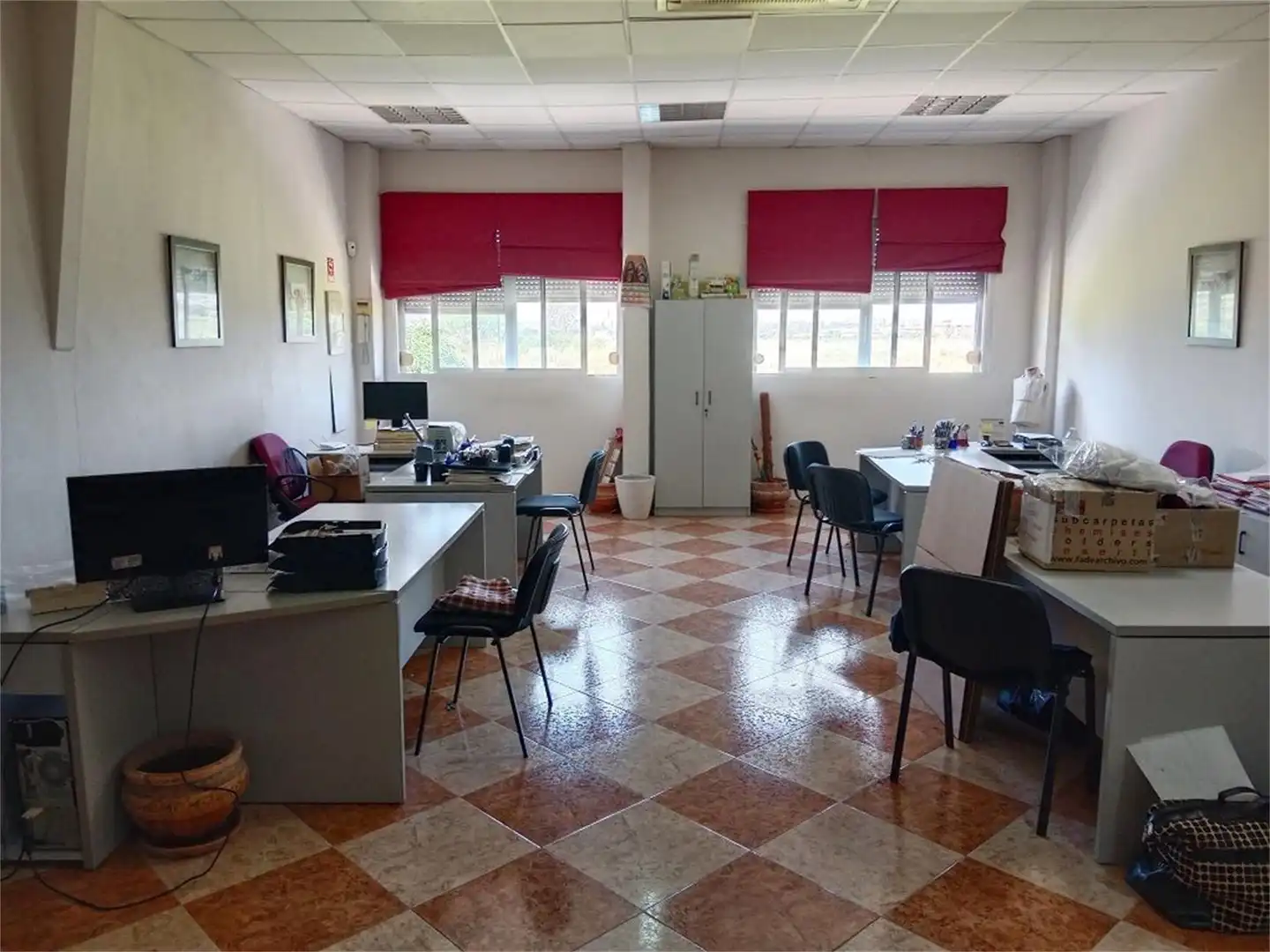 Oficina en venta en Calle Vía Aurelia, Centro Oficina en venta en Montequinto